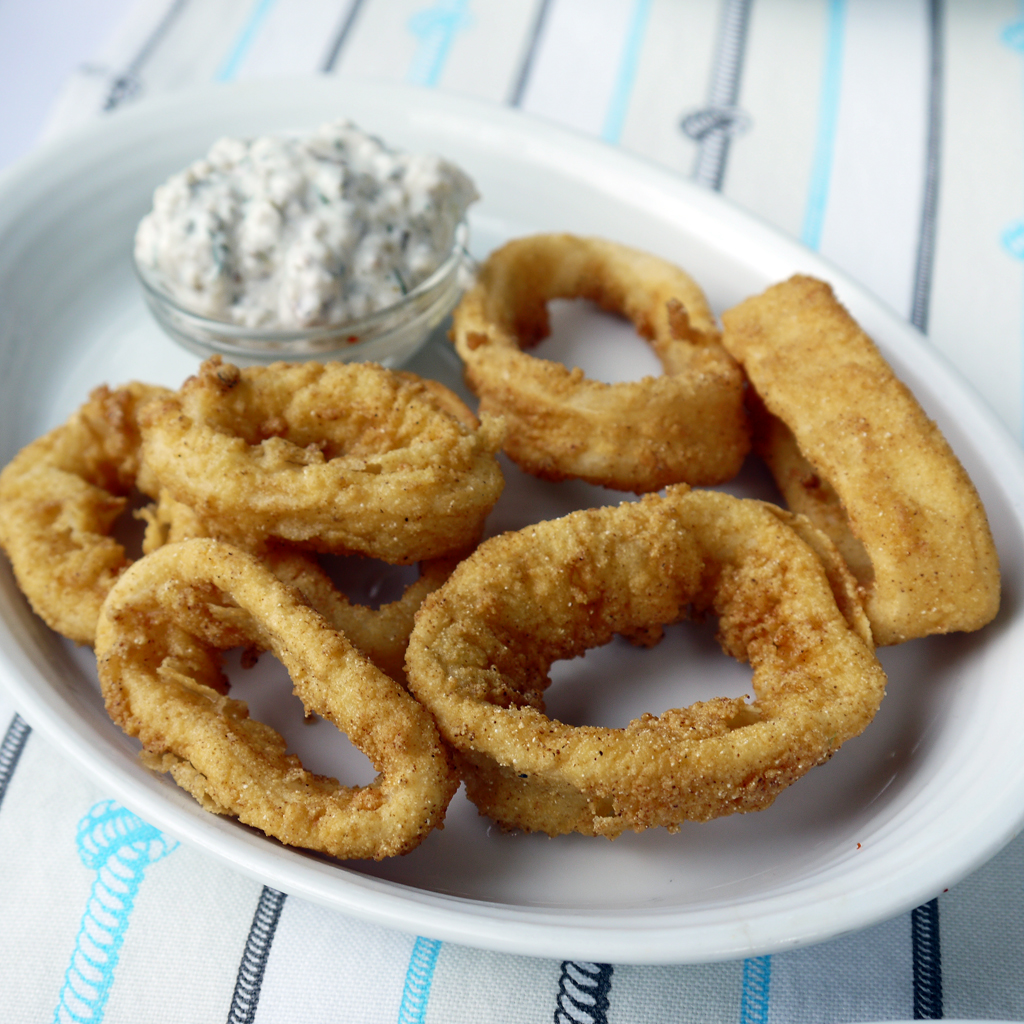 Kızarmış Karides, Levrek (Tartar Soslu) Kızarmış Karides, Levrek (Tartar Soslu)